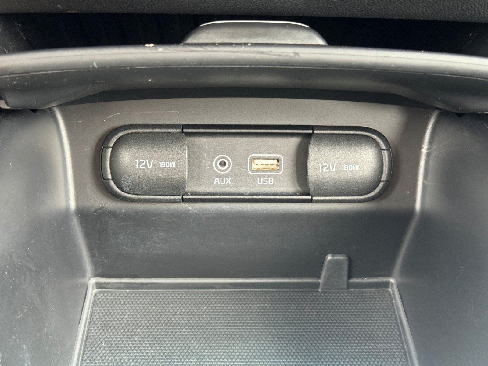 Used 2019 Kia Sorento FWD image 25