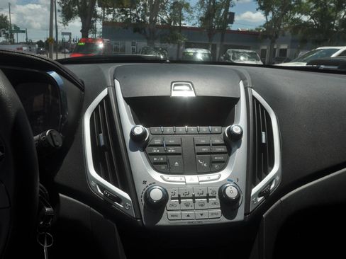 Used 2011 GMC Terrain SLE FWD image 39