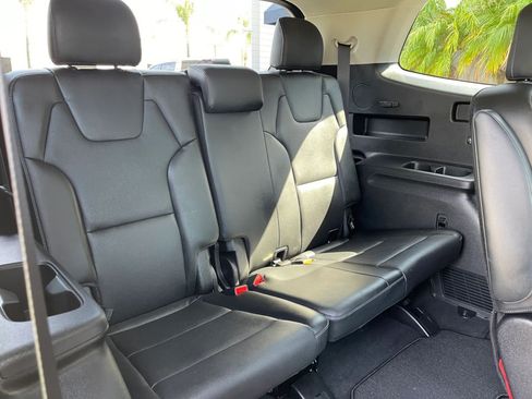 Used 2021 Kia Telluride S FWD image 28