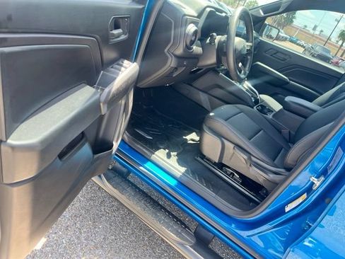 Used 2024 Chevrolet Colorado Trail Boss w/ Advanced Trailering Package AWD/4WD image 18