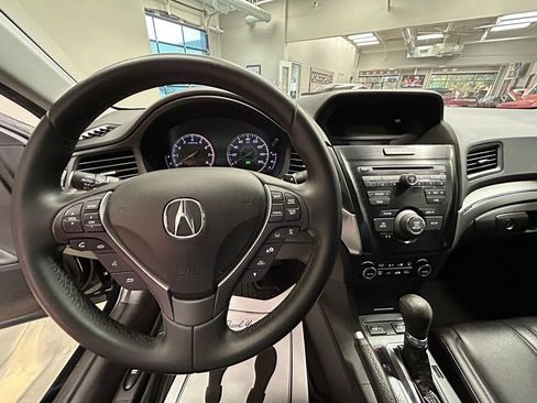 Used 2019 Acura ILX FWD image 9