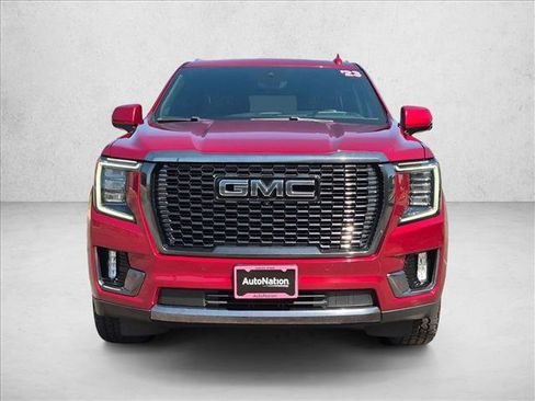 Used 2023 GMC Yukon Denali Ultimate AWD/4WD image 2