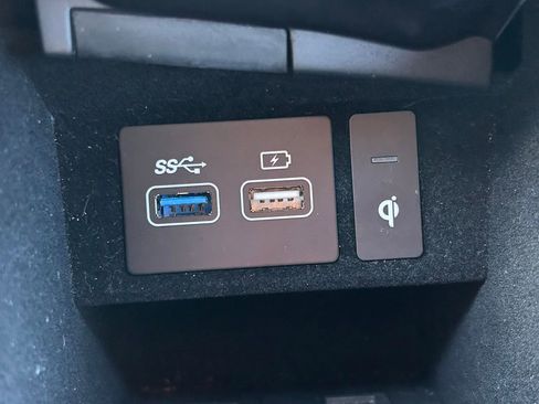 Used 2022 Genesis GV70 3.5T Sport w/ Sport Prestige Package image 38