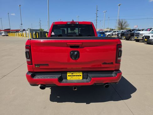 Used 2022 RAM 1500 Laramie AWD/4WD image 7
