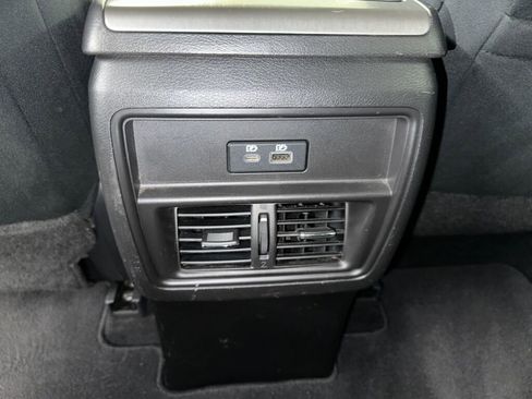 Used 2019 Nissan Murano SV image 17