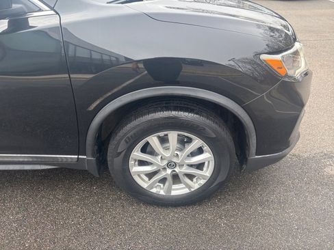 Used 2020 Nissan Rogue S w/ Special Edition Package image 29