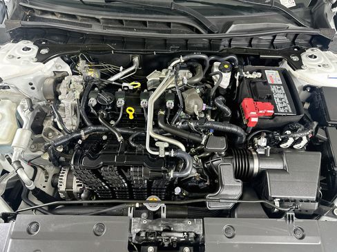 Used 2024 Nissan Altima 2.5 SV FWD image 31
