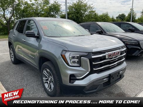 Used 2025 GMC Terrain Elevation AWD/4WD image 1