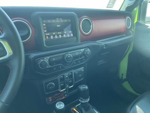 Used 2021 Jeep Wrangler Unlimited Rubicon w/ Safety Group image 22