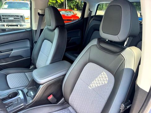 Used 2022 Chevrolet Colorado Z71 w/ Safety Package image 16