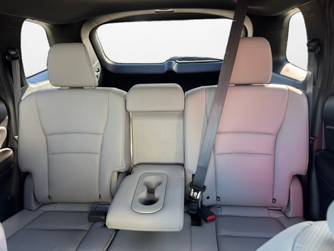 Used 2023 Honda Passport EX-L image 15