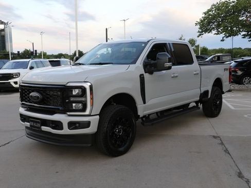 New 2026 Ford F250 Lariat w/ Black Appearance Package AWD/4WD image 3