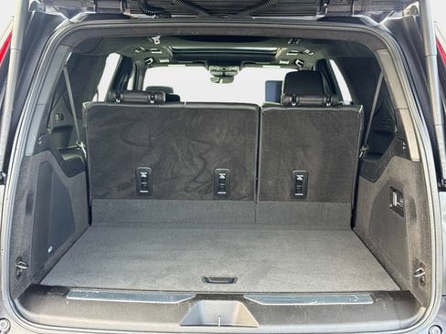 Used 2024 Cadillac Escalade ESV Sport Platinum image 17