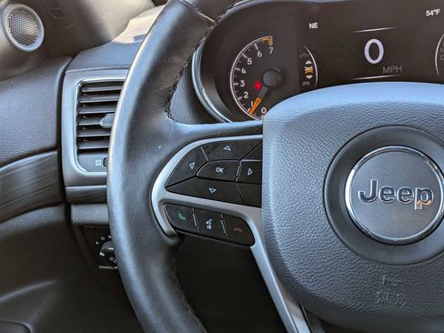 Used 2019 Jeep Grand Cherokee Laredo w/ Security & Convenience Group image 14