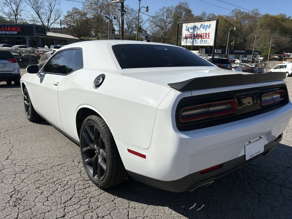Used 2020 Dodge Challenger SXT w/ Blacktop Package RWD image 3