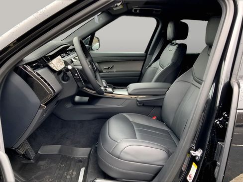 New 2026 Land Rover Range Rover Sport SE AWD/4WD image 13