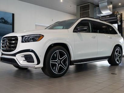 New 2026 Mercedes-Benz GLS 450 4MATIC