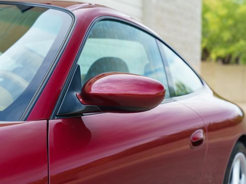 Used 2000 Porsche 911 Carrera image 30