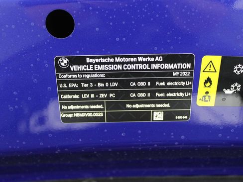 Used 2022 BMW i4 eDrive40 w/ M Sport Package image 41