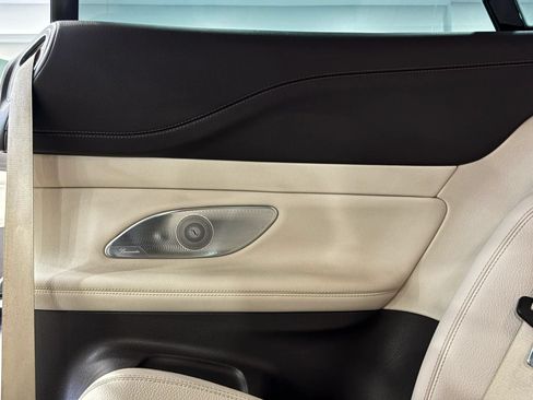 Used 2018 Mercedes-Benz E 400 Coupe image 36