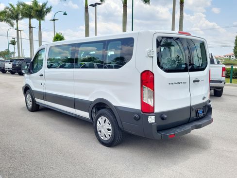 Used 2017 Ford Transit 350 XLT RWD image 6