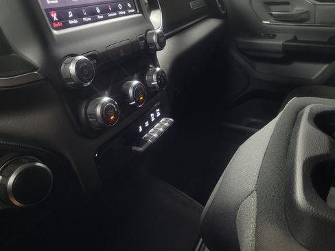 Used 2019 RAM 1500 Big Horn RWD image 26
