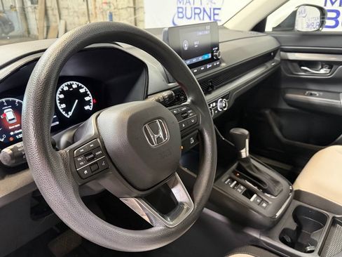Used 2023 Honda CR-V LX image 15