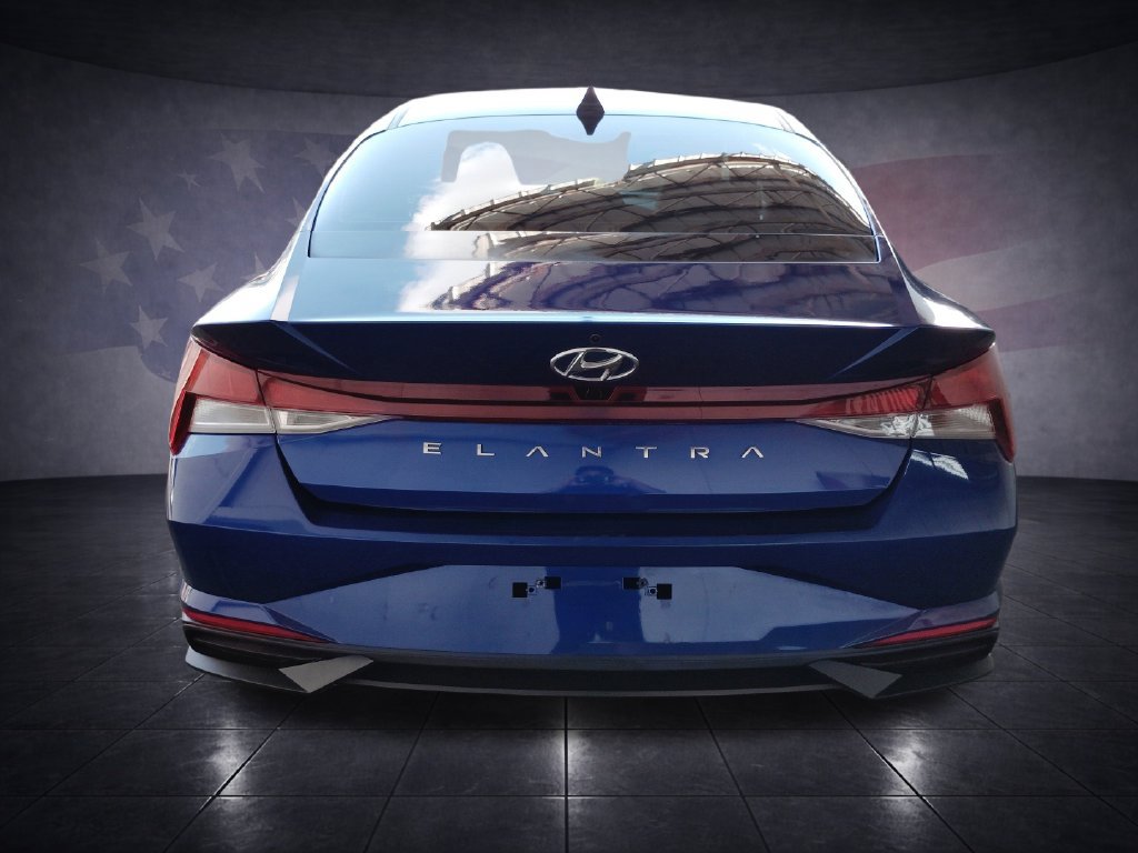 Used 2023 Hyundai Elantra SEL w/ Convenience Package FWD image 4