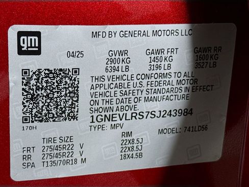 Used 2025 Chevrolet Traverse RS image 34