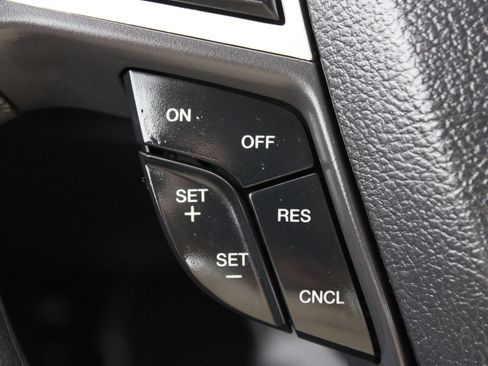 Used 2014 Ford Fusion SE FWD image 28