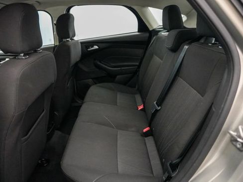 Used 2016 Ford Focus SE FWD image 24