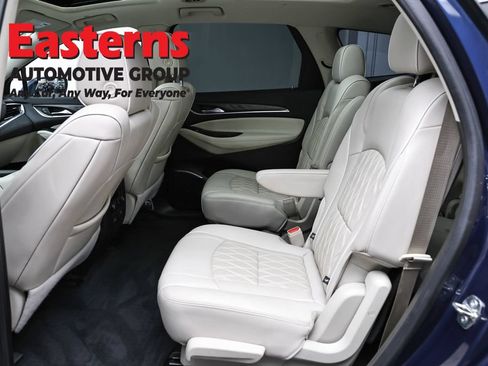 Used 2022 Buick Enclave Avenir w/ Avenir Technology Package AWD/4WD image 22