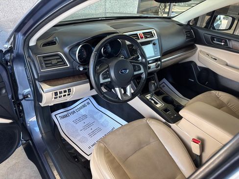 Used 2016 Subaru Outback 2.5i Limited AWD/4WD image 7
