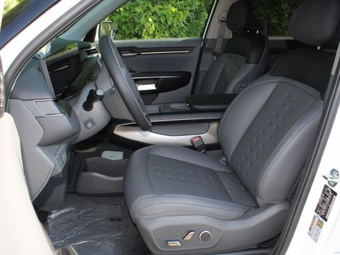 New 2026 Kia EV9 Wind AWD/4WD image 19