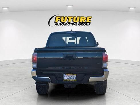 Used 2023 Toyota Tacoma TRD Off-Road w/ Black Out Package (TMS) image 6