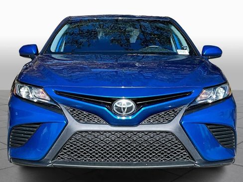 Used 2019 Toyota Camry SE image 4