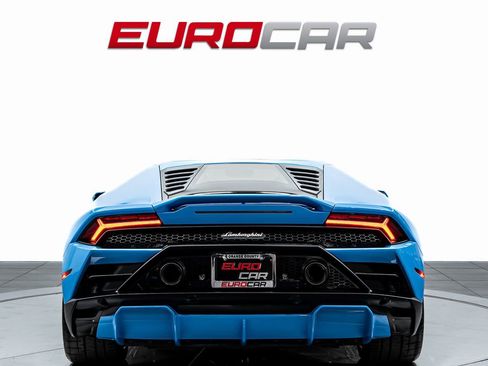 Used 2023 Lamborghini Huracan EVO image 4