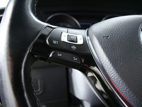 Used 2021 Volkswagen Tiguan SE R-Line AWD/4WD image 27