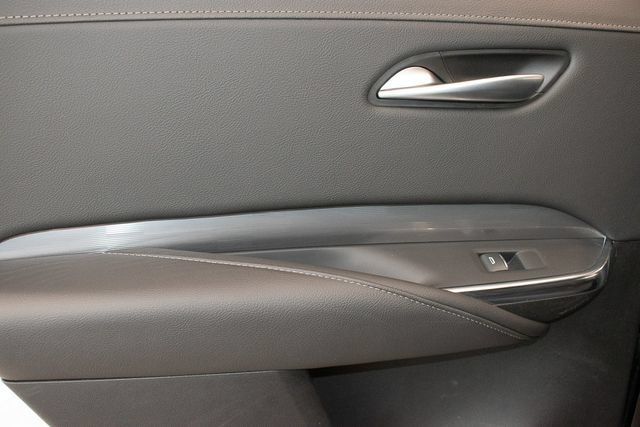 Used 2024 Cadillac XT4 Premium Luxury AWD/4WD image 18