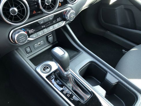 New 2025 Nissan Sentra SR w/ Midnight Edition image 27