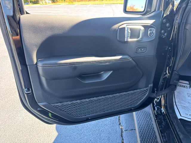 New 2027 Jeep Wrangler Unlimited Sahara AWD/4WD image 13