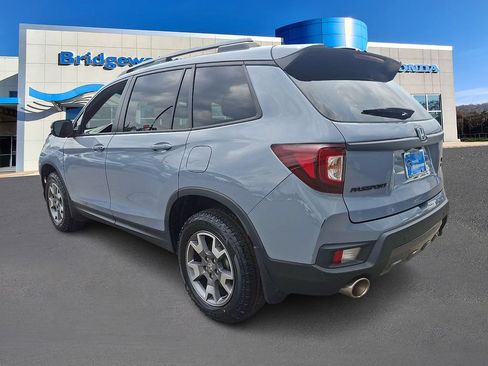 Used 2023 Honda Passport TrailSport image 4