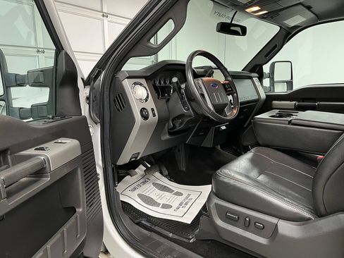 Used 2014 Ford F250 Lariat w/ Lariat Interior Package AWD/4WD image 20