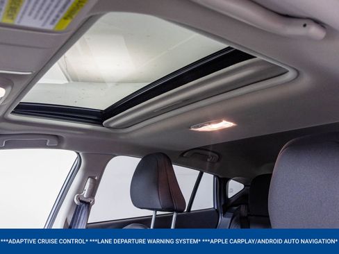 Used 2025 Subaru Crosstrek 2.0i Premium image 7