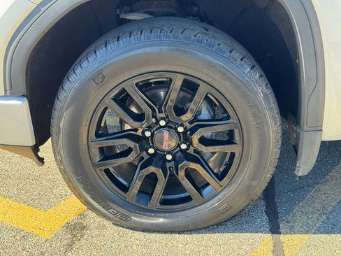 Used 2021 GMC Sierra 1500 Elevation image 10