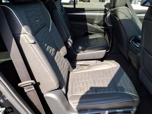 New 2026 Cadillac Escalade V w/ LPO, ONYX Package AWD/4WD image 23