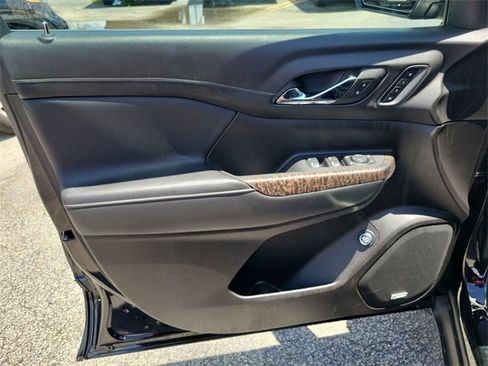 Used 2023 GMC Acadia Denali w/ Trailering Package image 15