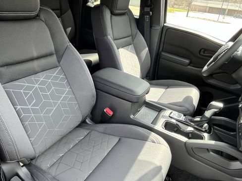 New 2026 Nissan Frontier SV AWD/4WD image 16