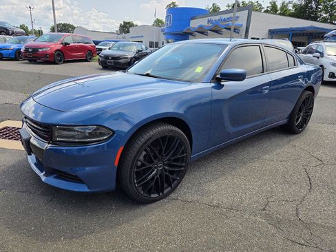 Used 2021 Dodge Charger SXT w/ Cold Weather Package AWD/4WD image 3