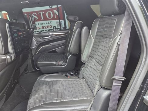 Used 2022 Cadillac Escalade Sport Platinum w/ LPO, ONYX Package AWD/4WD image 14